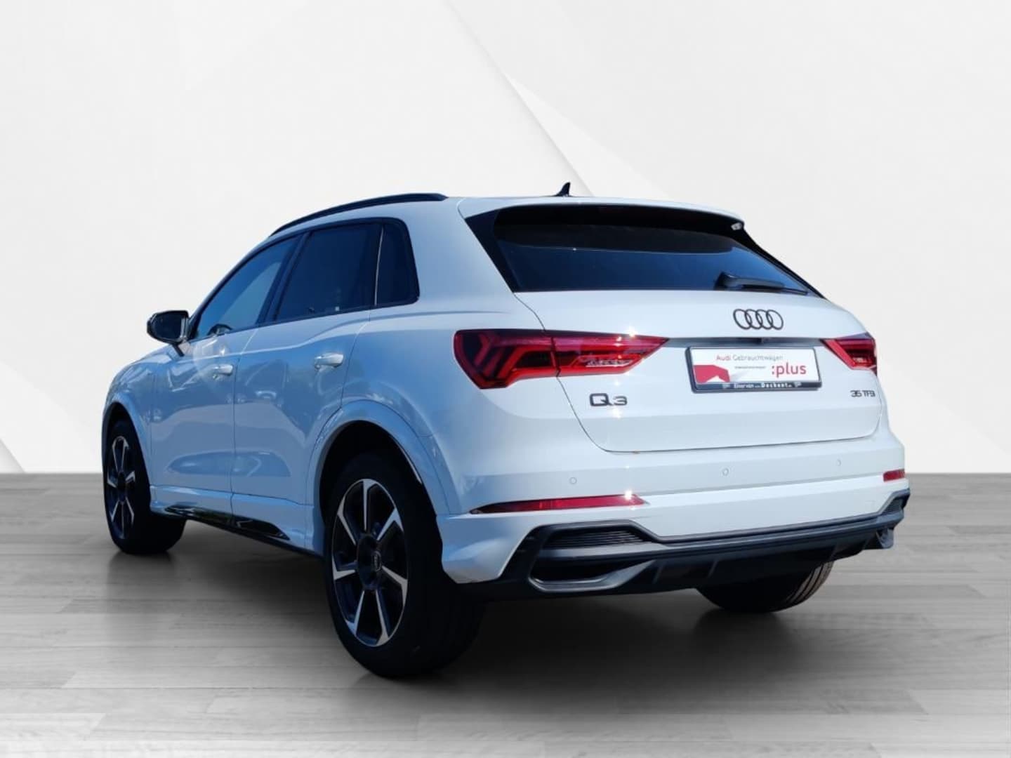 Bild über Audi Q3 S line 35 TFSI S tronic - für weitere Informationen kontaktieren Sie den Audi Partner