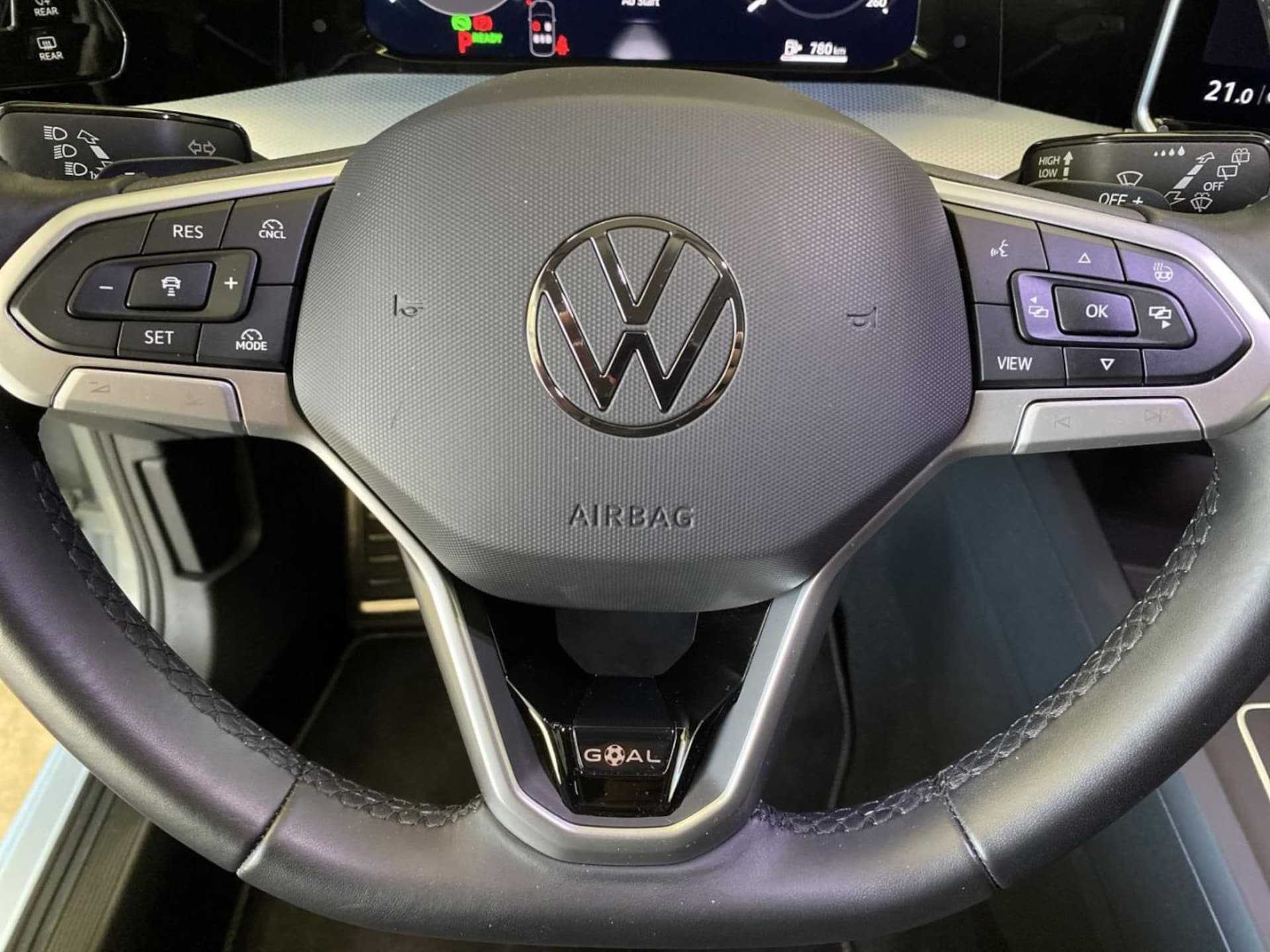Volkswagen Golf Life