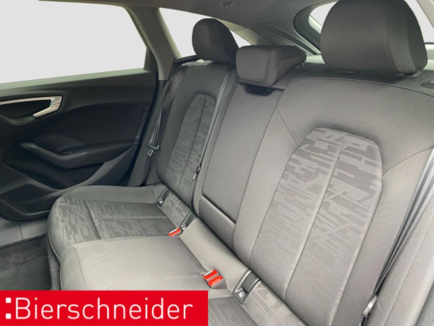 Bild über Audi A5 Avant TFSI S tronic - für weitere Informationen kontaktieren Sie den Audi Partner