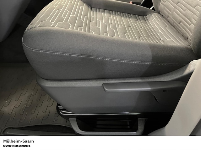 Volkswagen T6.1 Caravelle larger