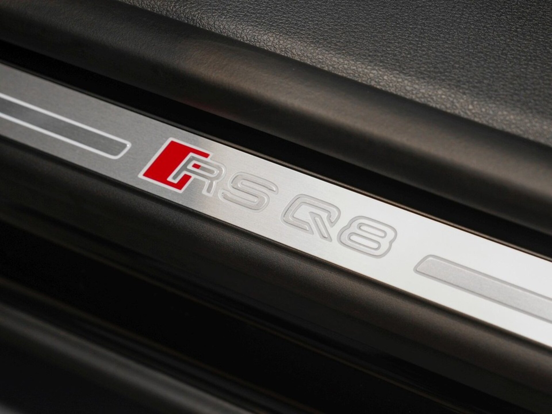 Audi RS Q8 SUV performance