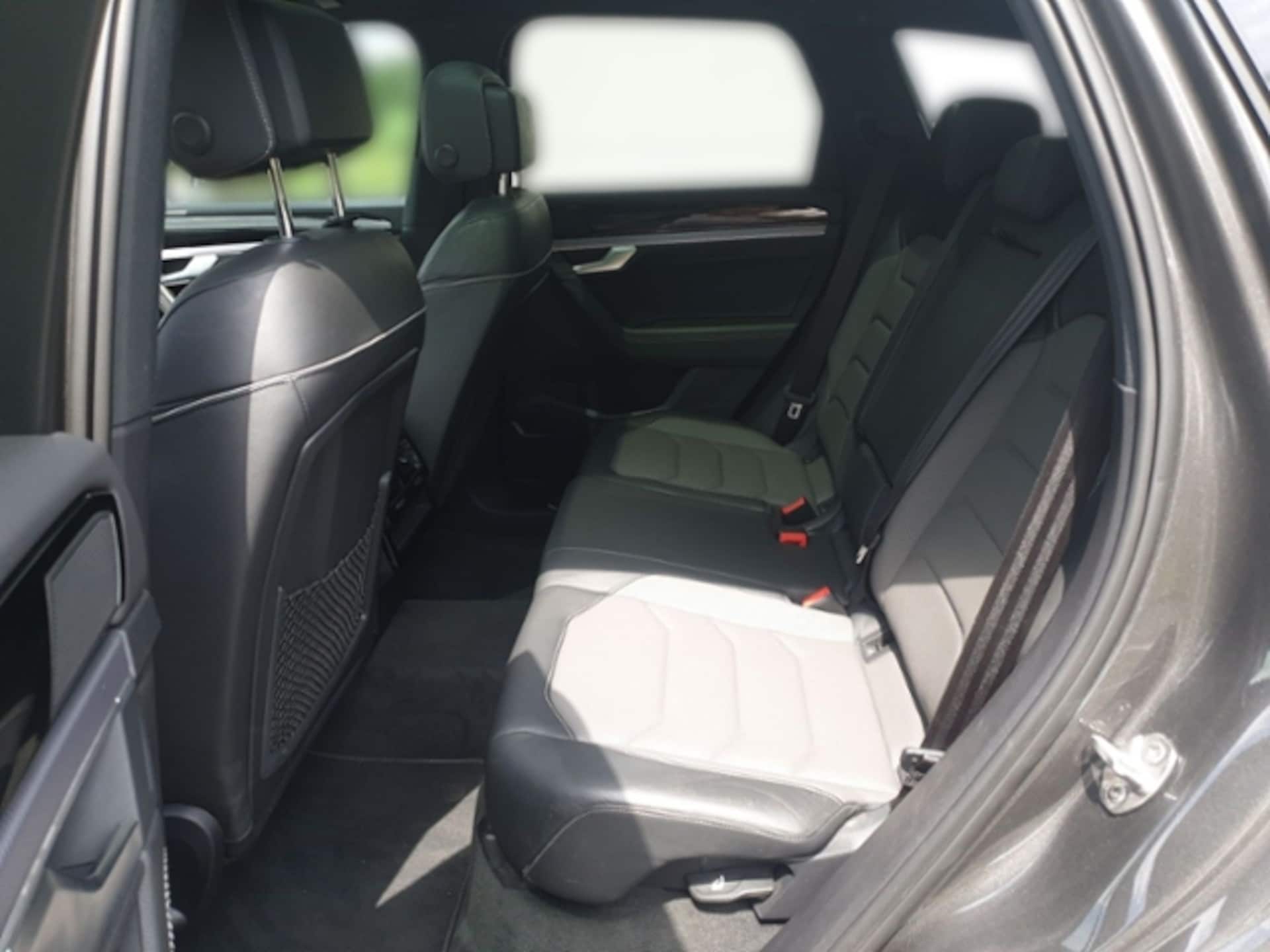Volkswagen Touareg R-Line