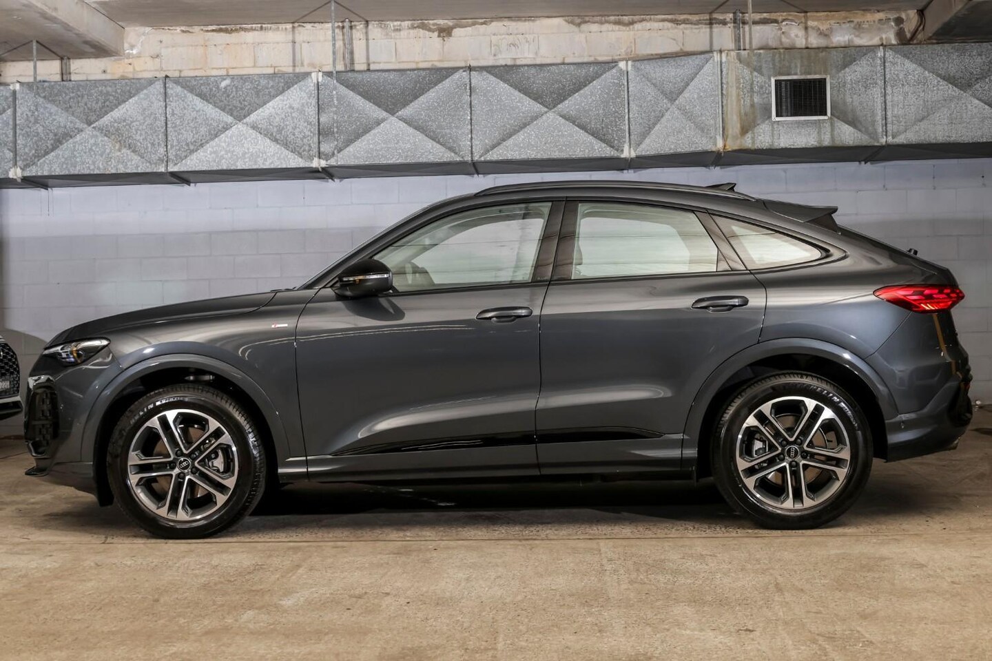 Image about Audi Q5 Sportback TFSI 150 kW