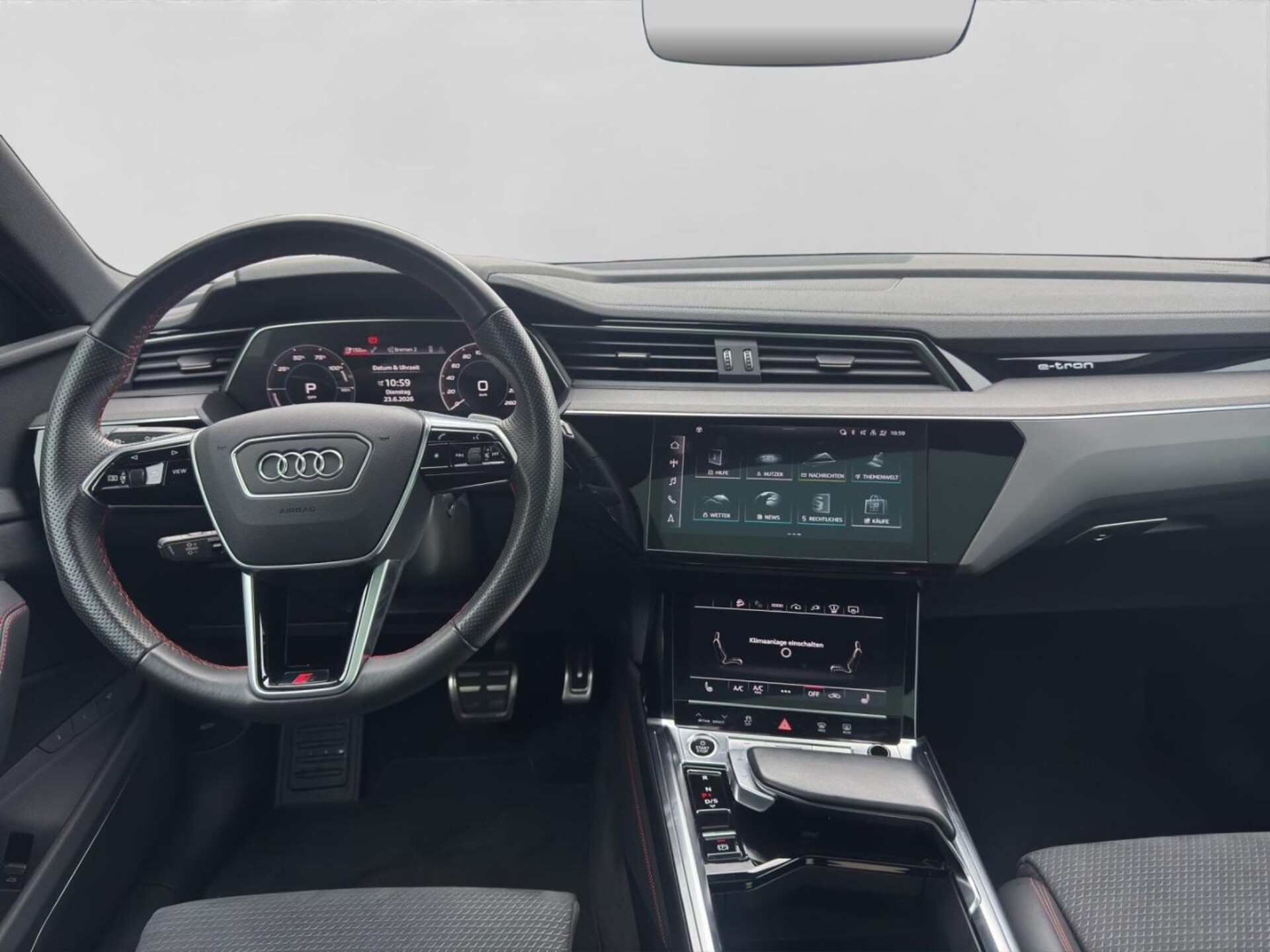 Audi Q8 e-tron S line