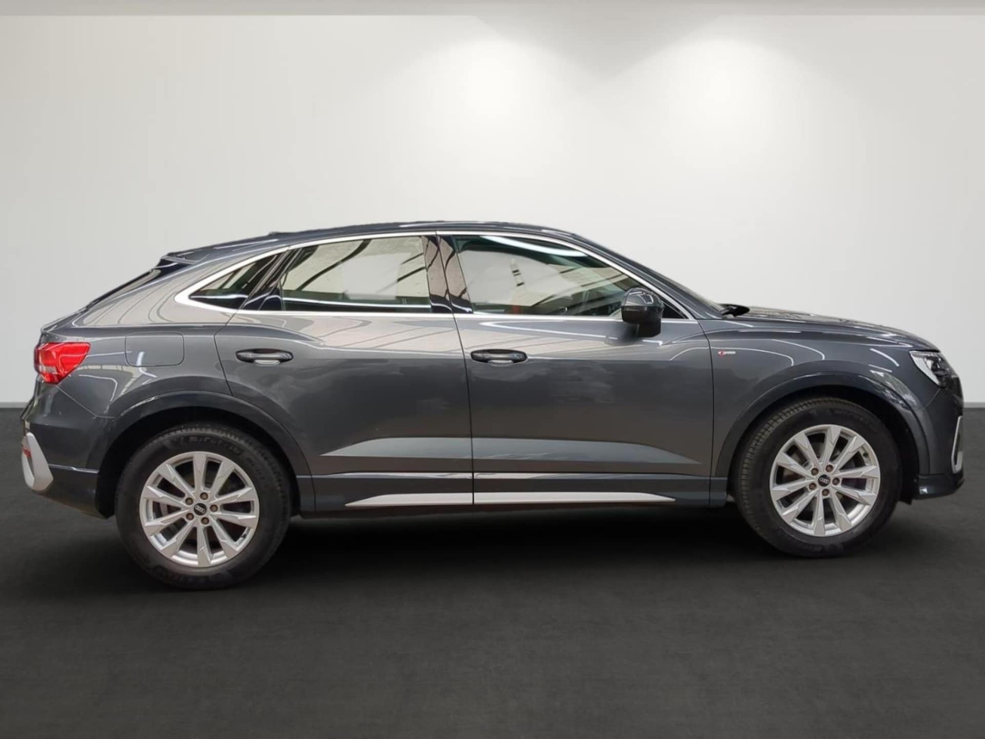 Audi Q3 Sportback S line