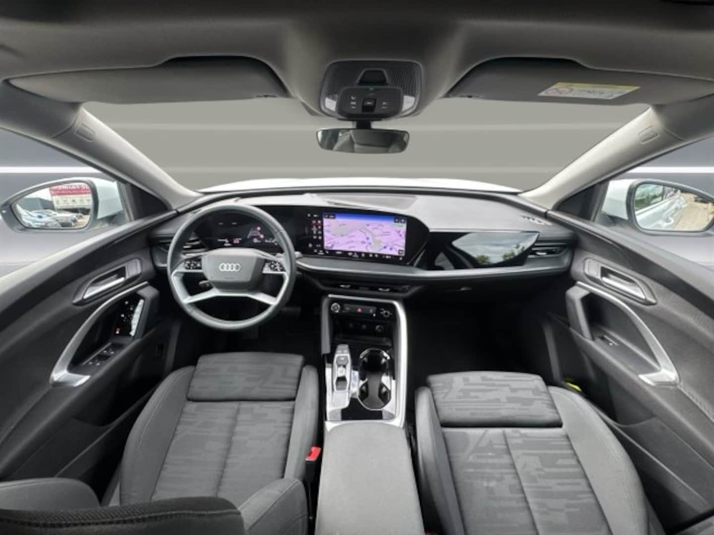Bild über Audi Q5 SUV TDI quattro 150 kW S tronic - für weitere Informationen kontaktieren Sie den Audi Partner