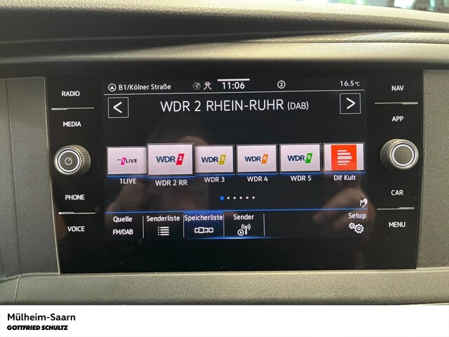 Volkswagen T6.1 Caravelle larger