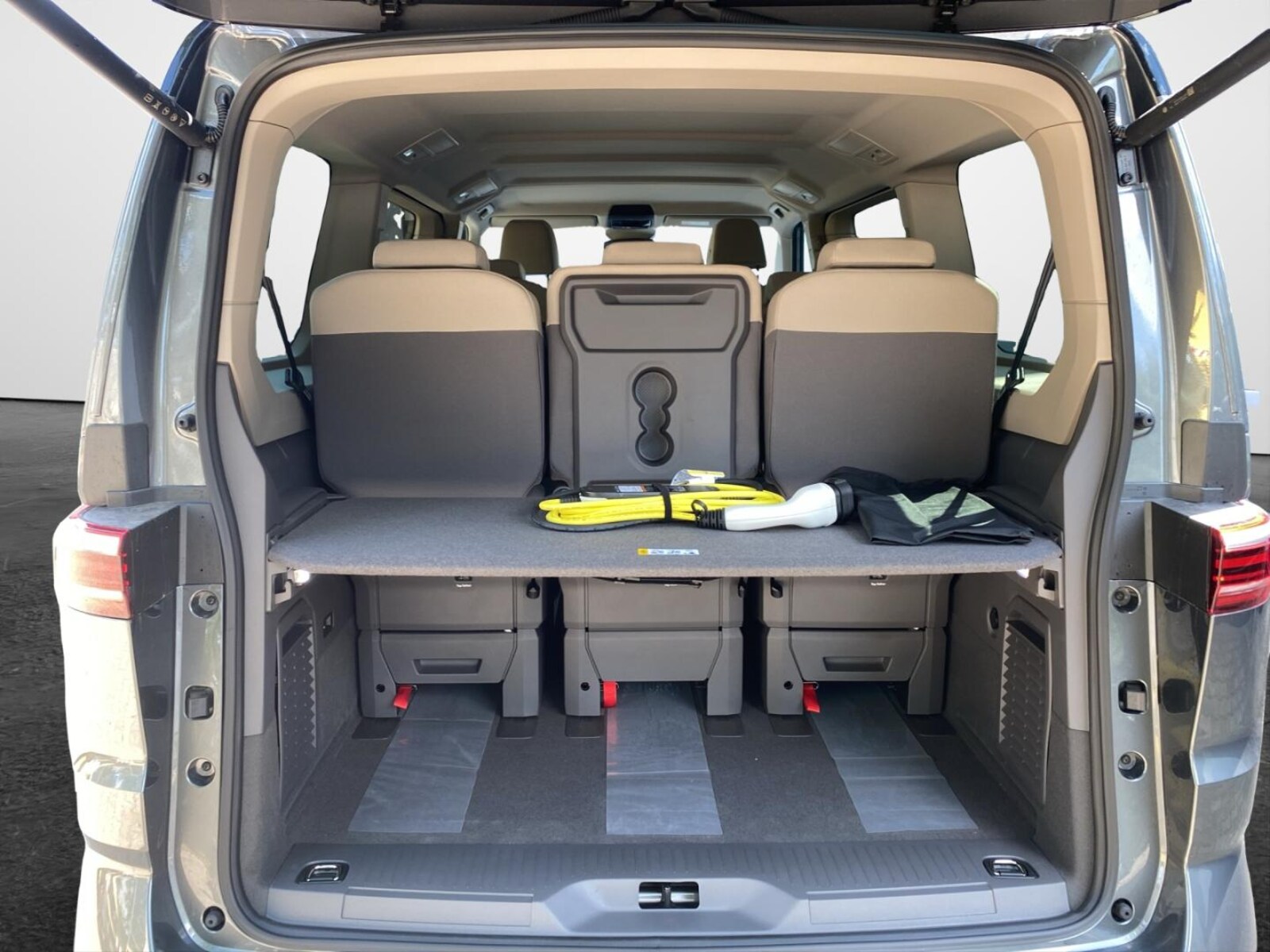 Volkswagen Multivan Langversion – Bild 13
