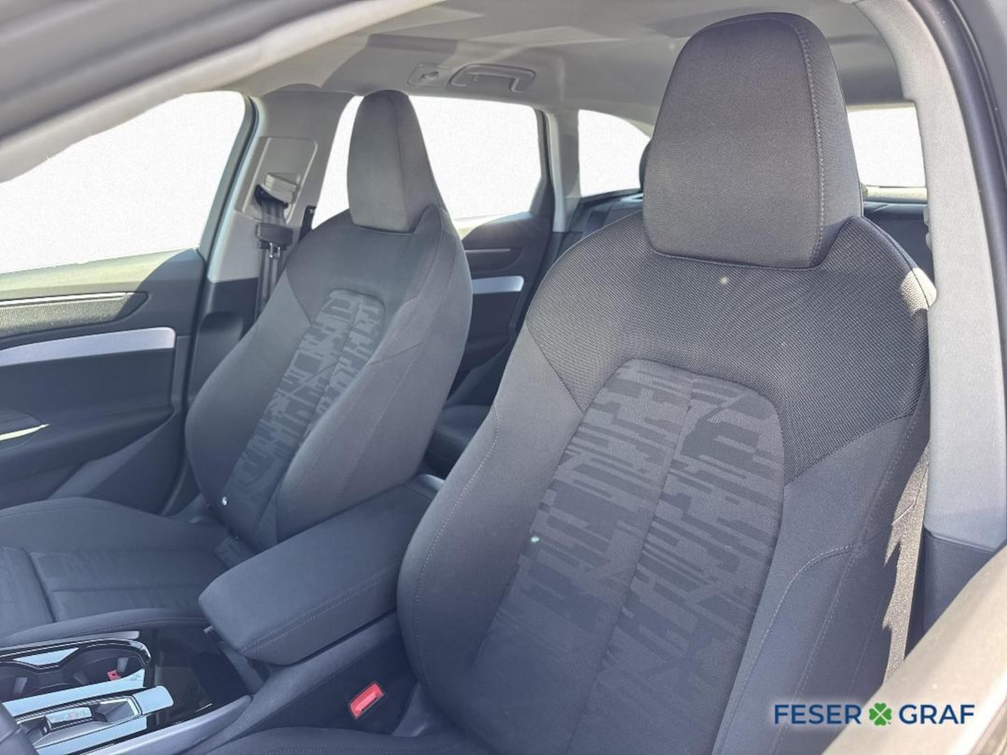 Bild über Audi A6 Avant TDI quattro 150 kW S tronic - für weitere Informationen kontaktieren Sie den Audi Partner