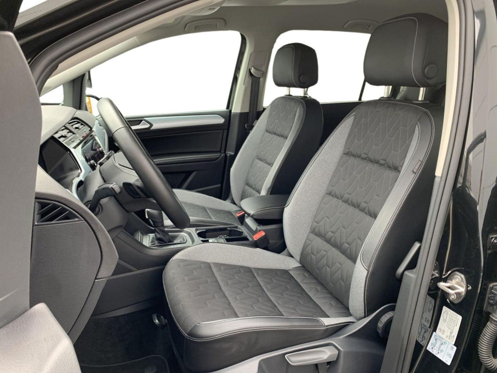 Volkswagen Touran – Bild 10
