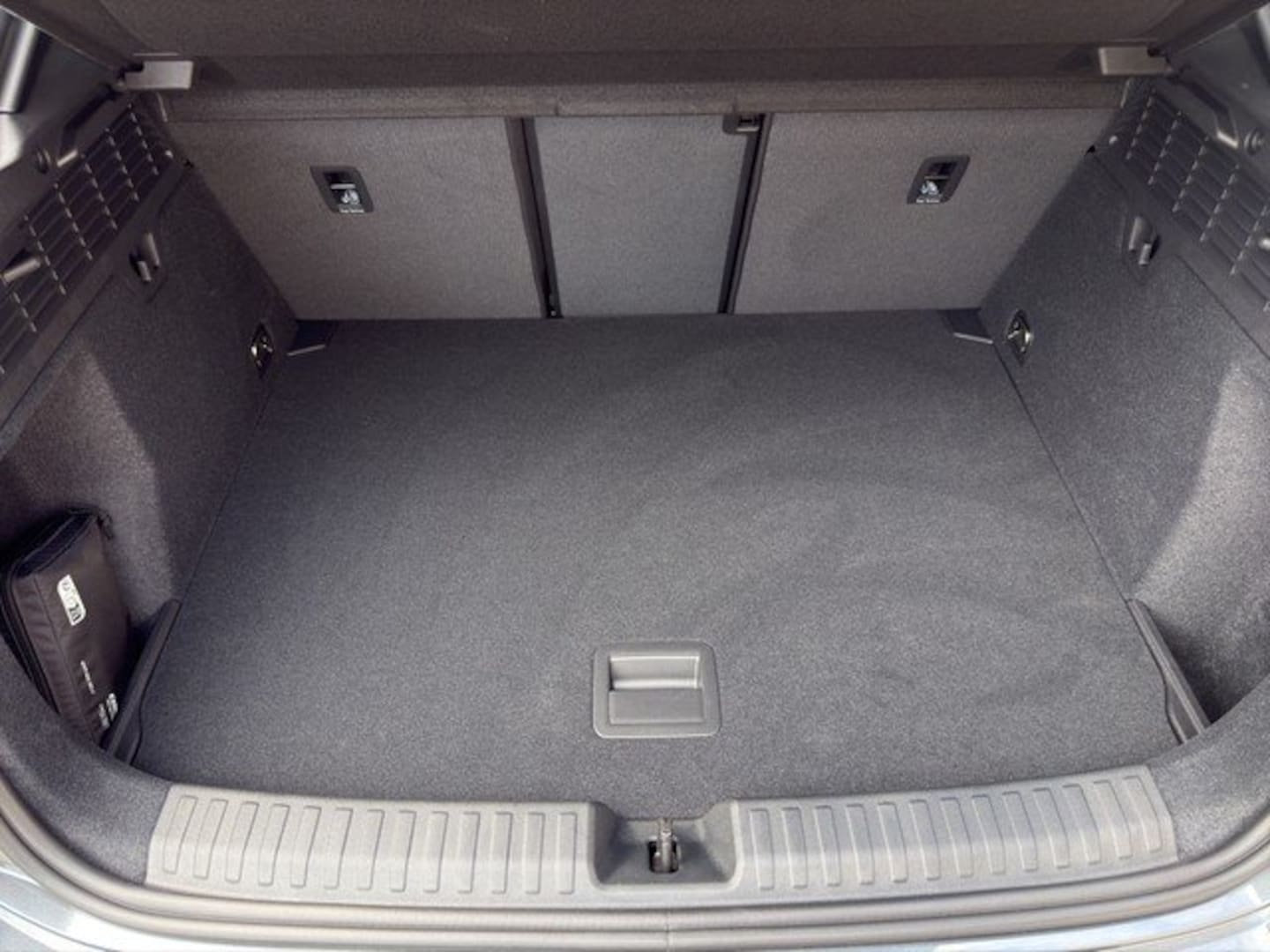 Bild über Audi A3 Sportback S line 35 TDI S tronic - für weitere Informationen kontaktieren Sie den Audi Partner