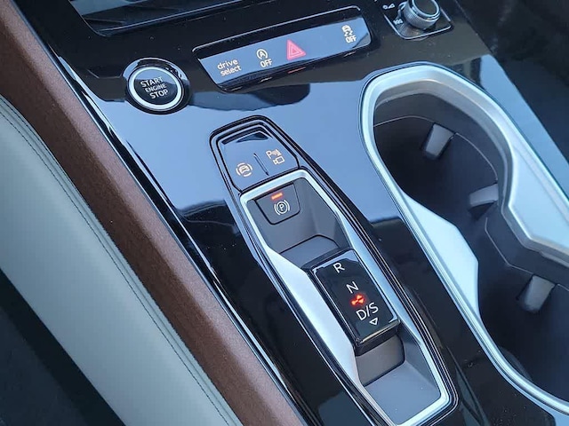 2026 Audi A6 Premium Plus - Photo 25