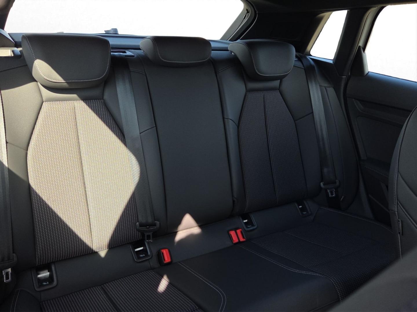 Bild über Audi A3 Sportback S line 40 TFSI quattro S tronic - für weitere Informationen kontaktieren Sie den Audi Partner