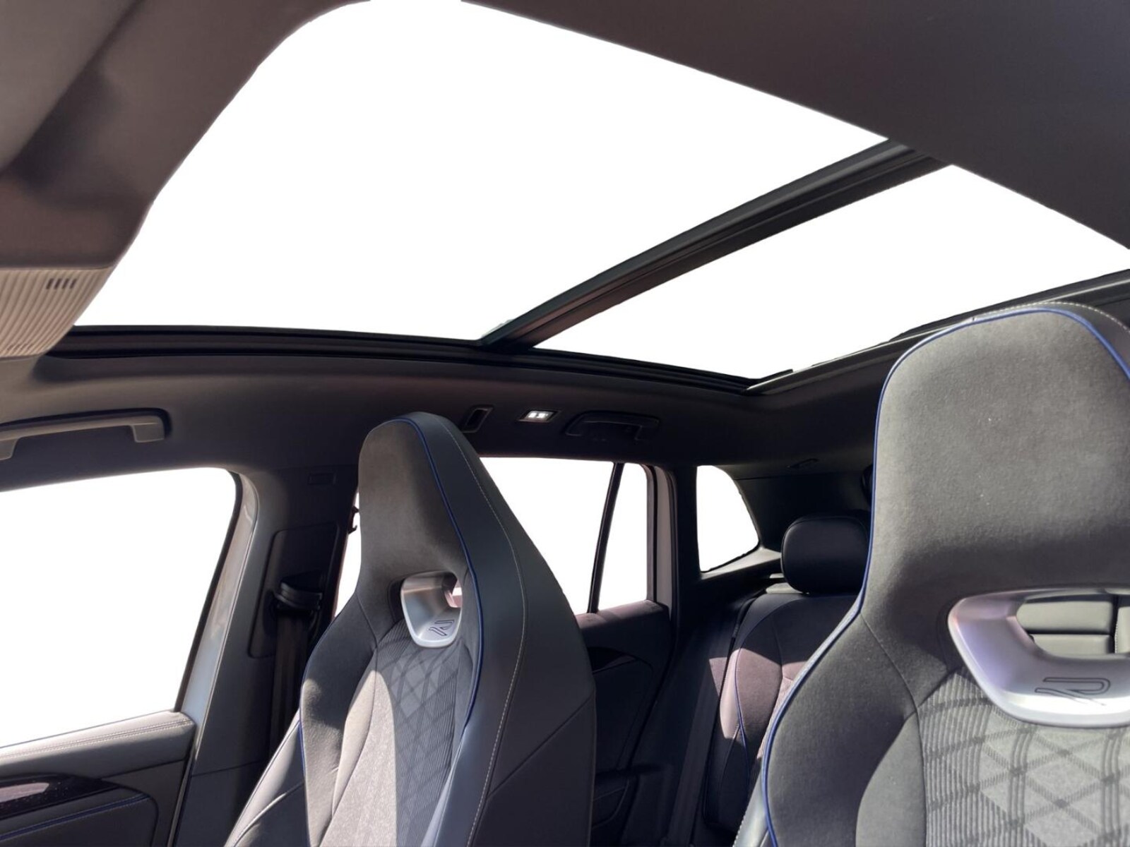 Volkswagen Tiguan – Bild 18