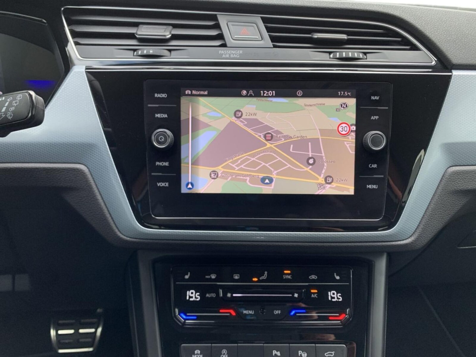 Volkswagen Touran – Bild 17