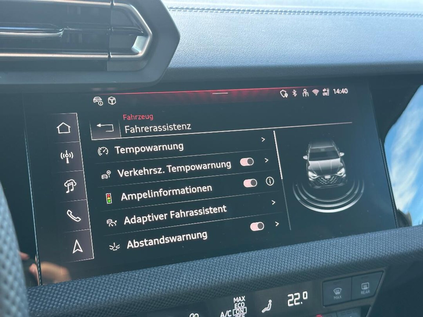 Bild über Audi S3 Limousine TFSI quattro S tronic - für weitere Informationen kontaktieren Sie den Audi Partner