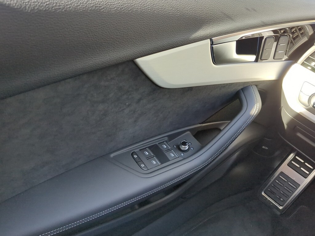 Image about Audi A4 Avant S line 40 TFSI quattro S tronic