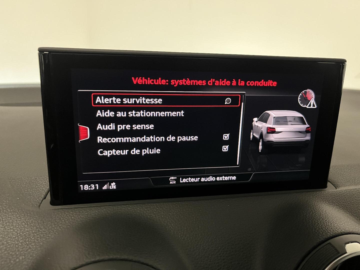 Image about Audi Q2 Business Line 30 TFSI 81 kW (110 ch) 6 vitesses