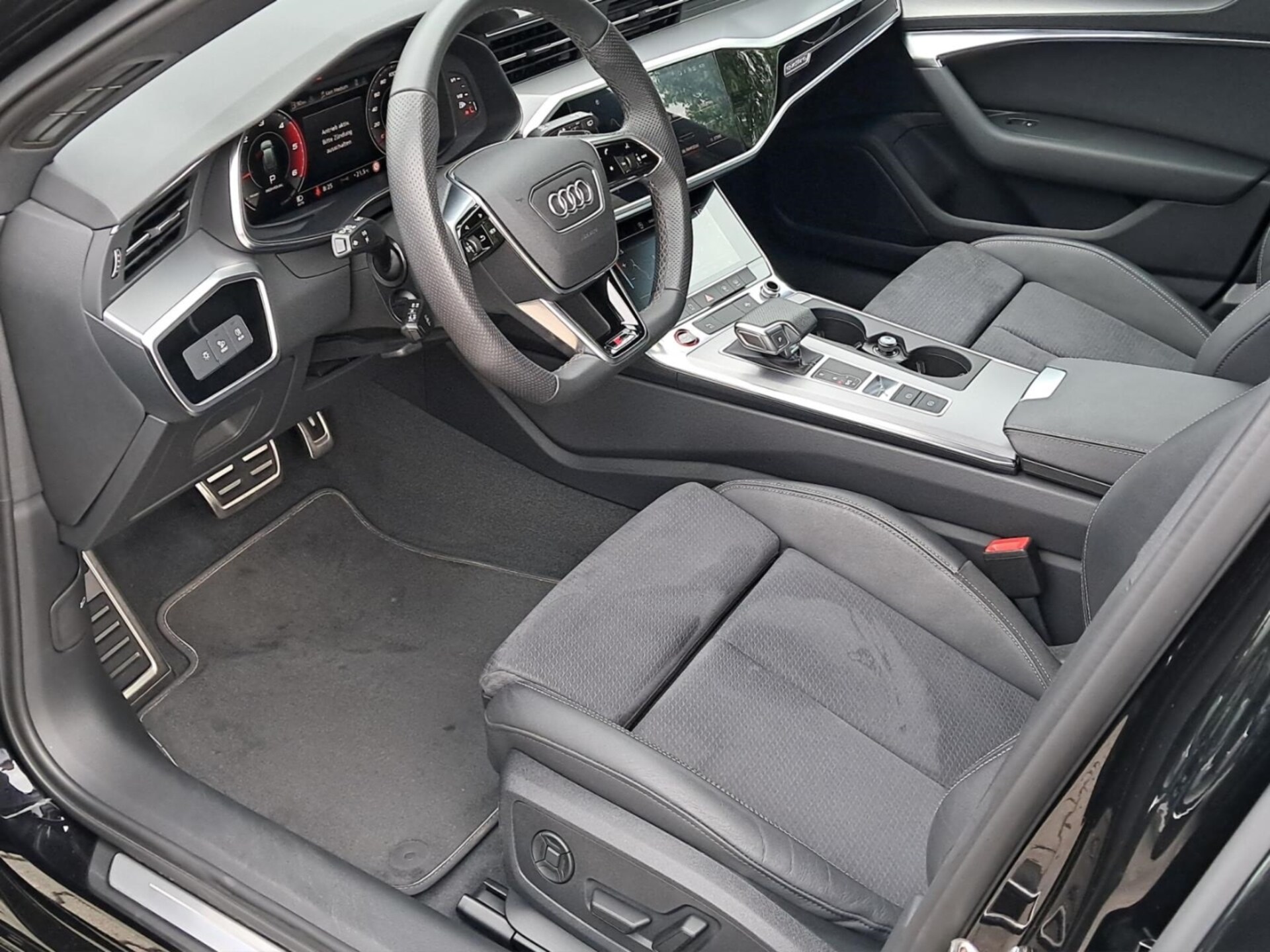 Audi S6 Avant