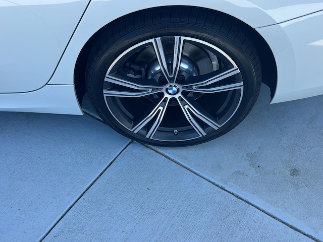 2023 BMW 3 Series 36