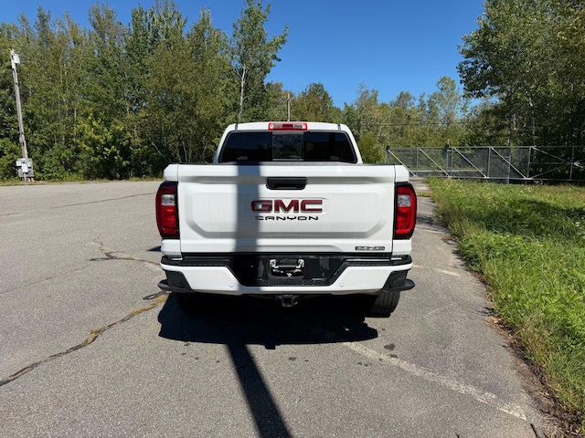 2025 GMC Canyon