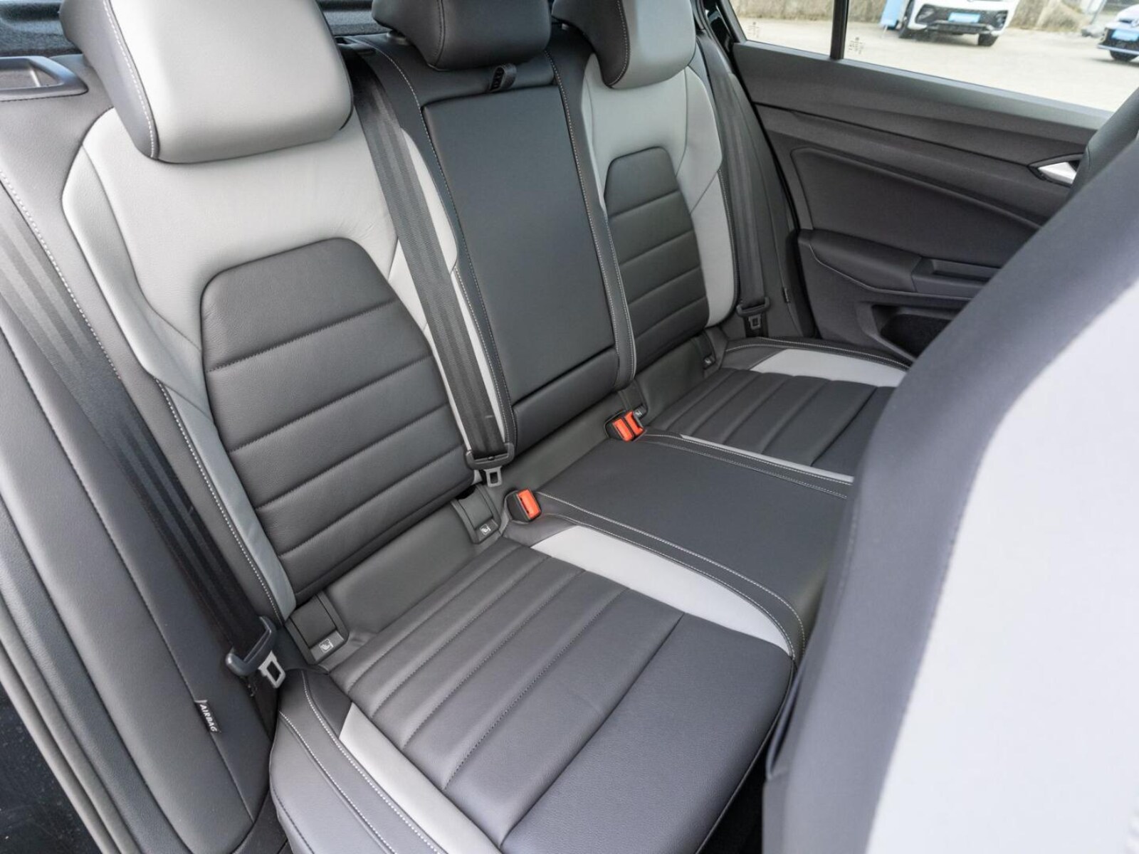 Volkswagen Golf – Bild 8
