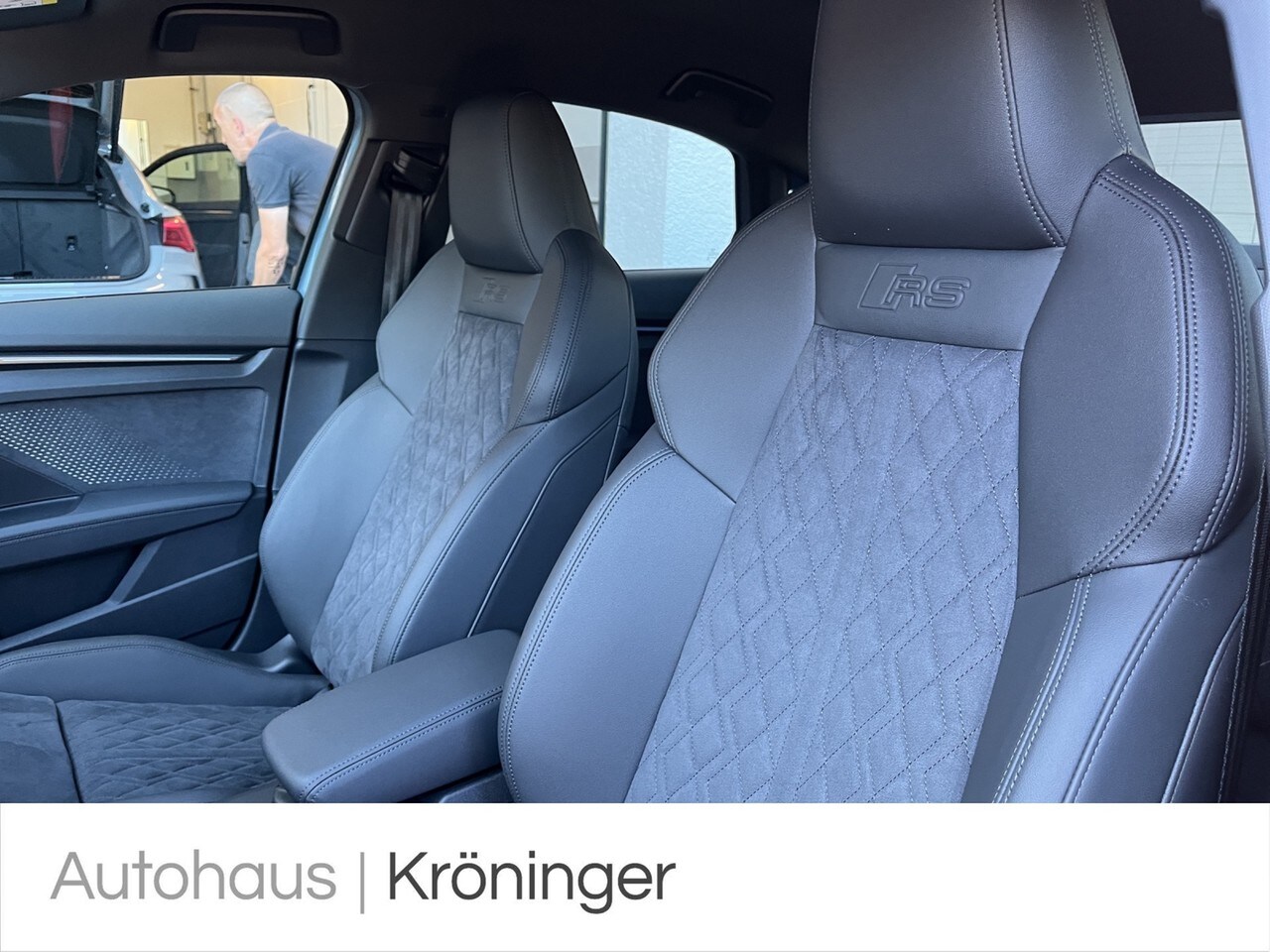 Image about Audi RS 3 Limousine TFSI quattro S tronic