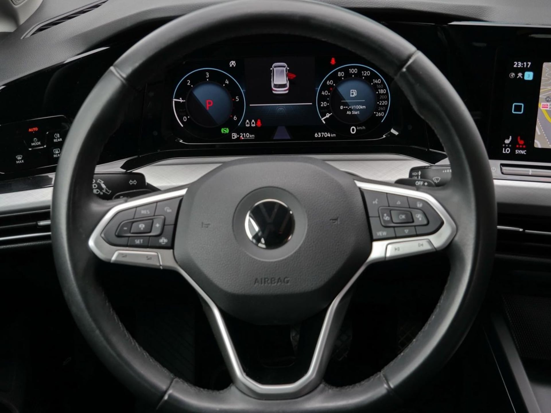 Volkswagen Golf Variant Life