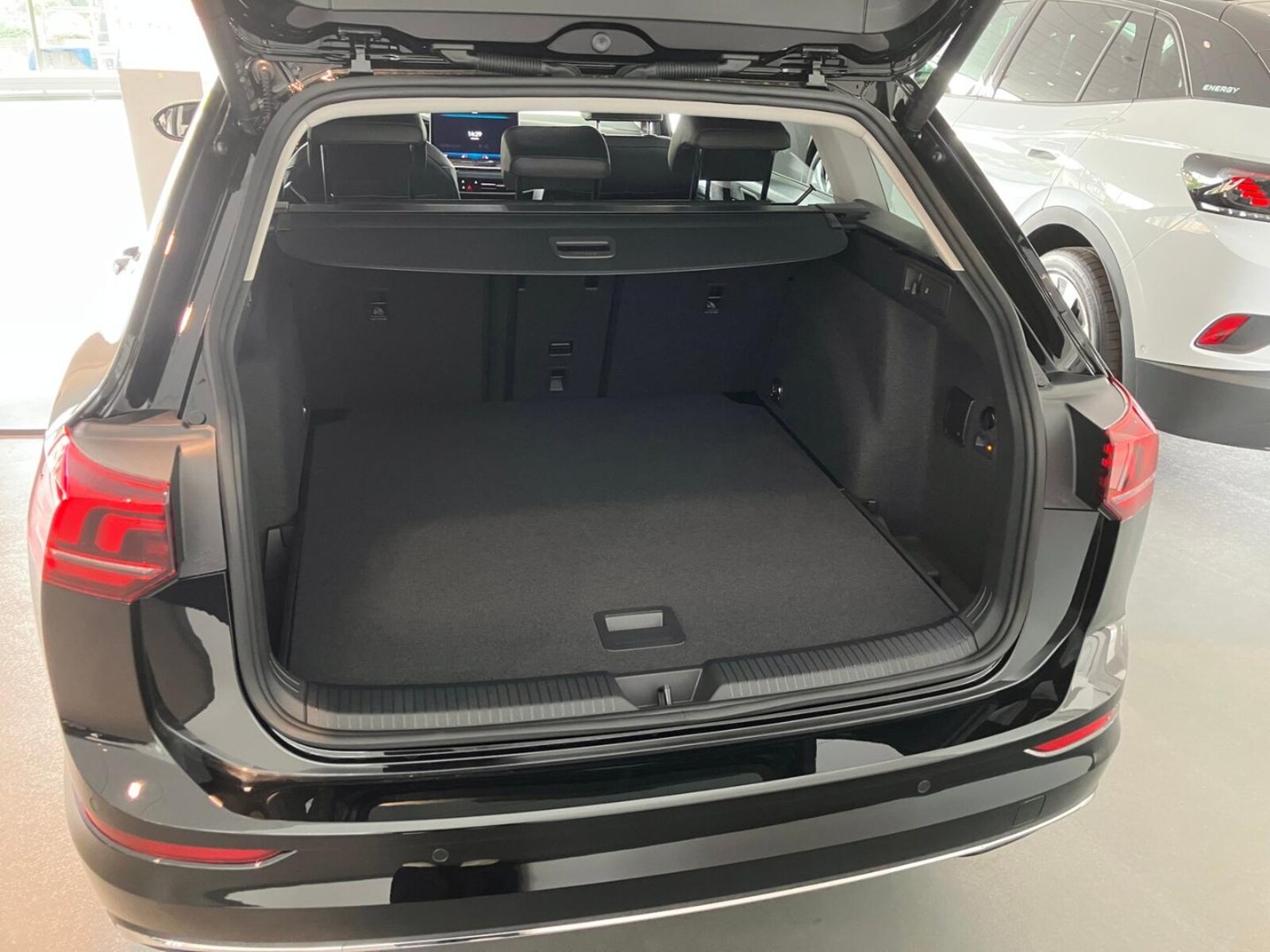 Volkswagen Golf Variant – Bild 8