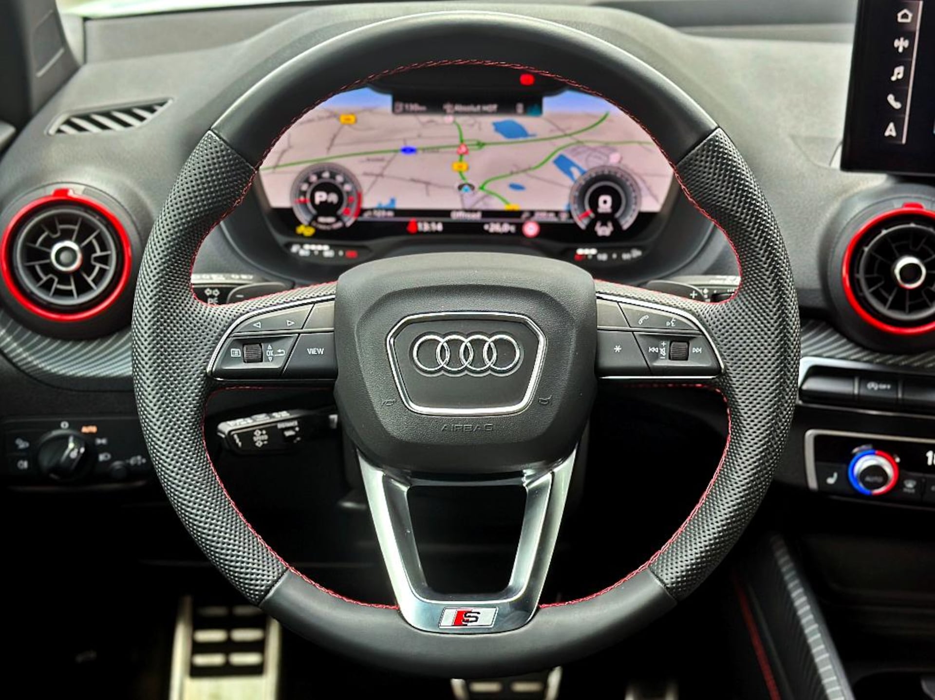 Audi Q2 S line