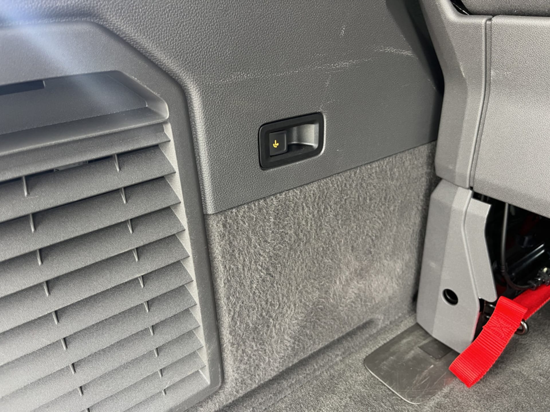 Volkswagen Multivan Langversion Basis-Modell
