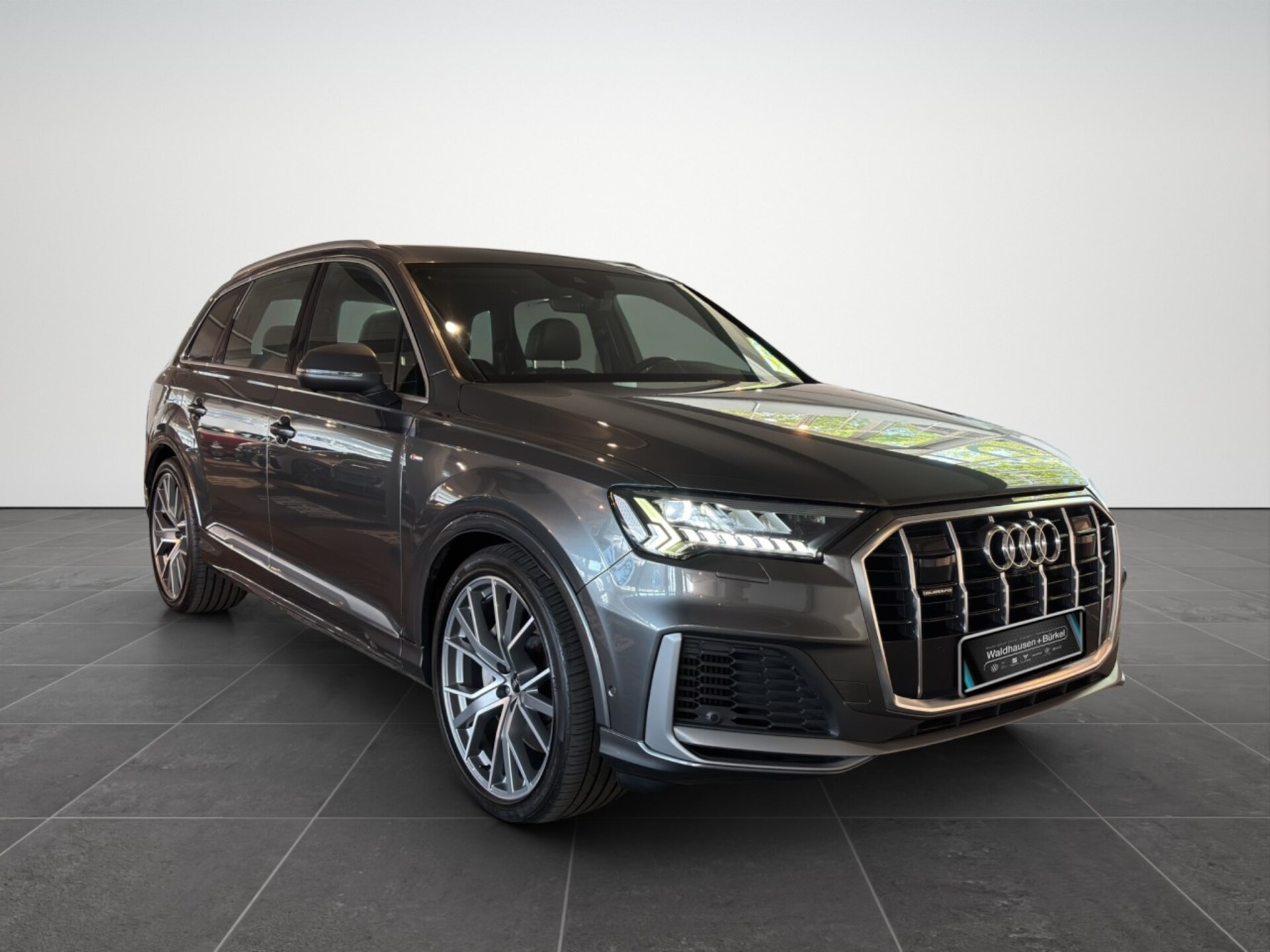 Audi Q7 SUV TFSI e S line