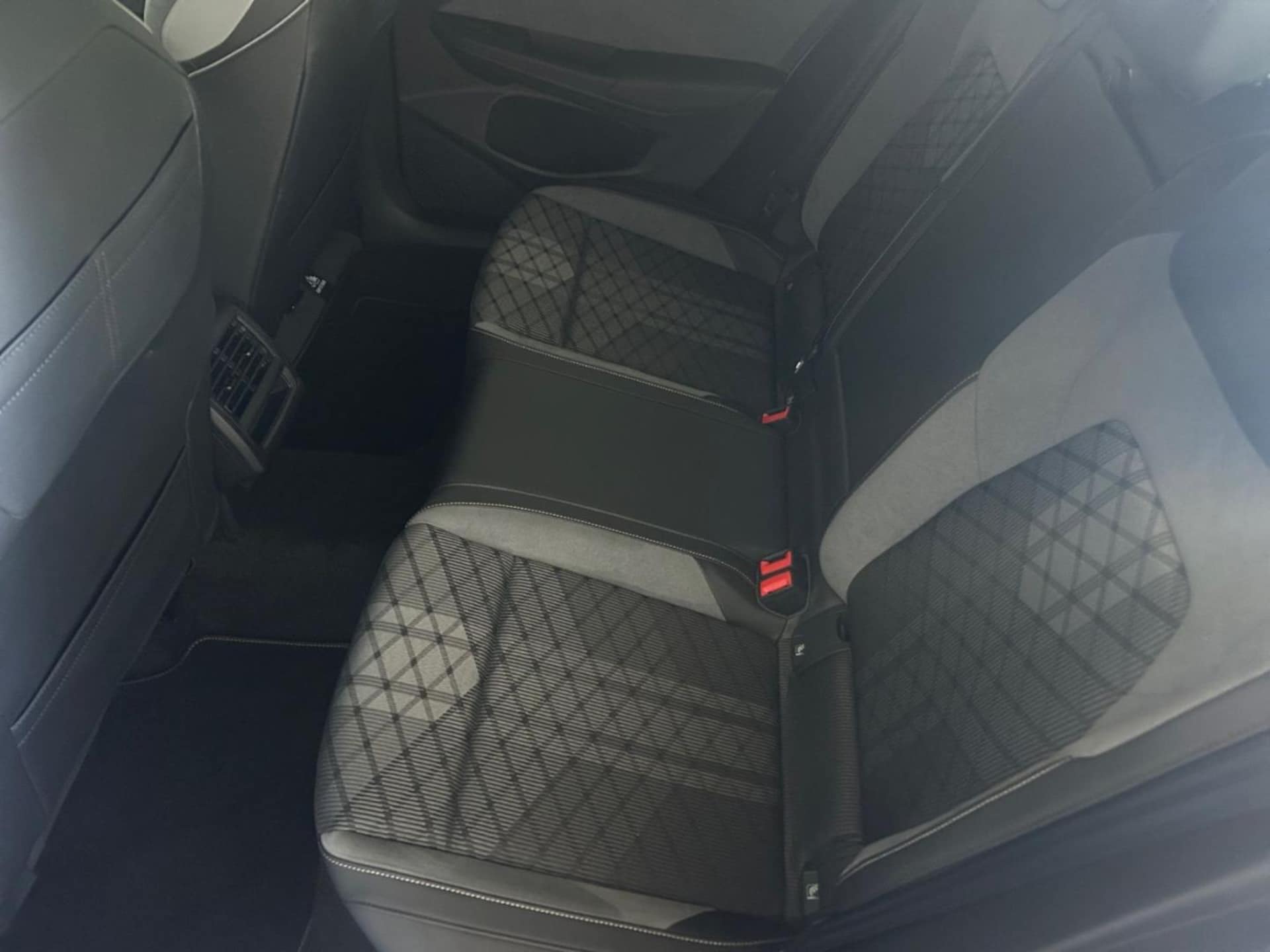 Volkswagen Golf Variant R-Line