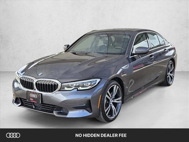 Photo of 2019 BMW 330i 
