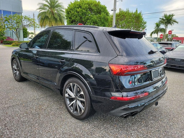 2023 Audi SQ7