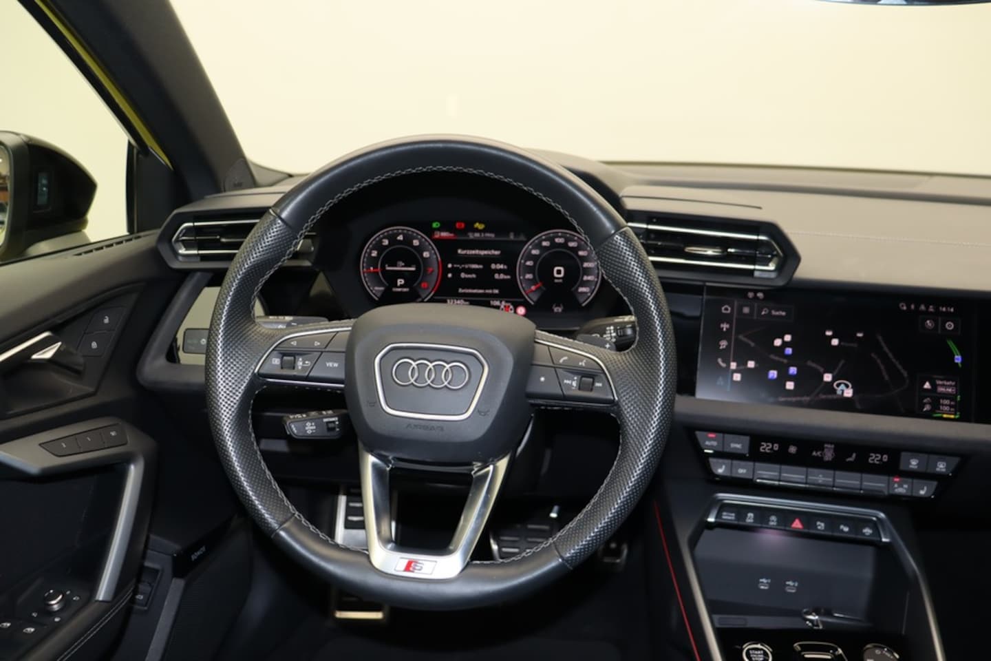 Bild über Audi A3 allstreet 35 TFSI S tronic - für weitere Informationen kontaktieren Sie den Audi Partner