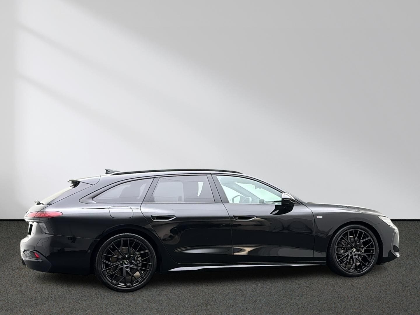 Bild über Audi A6 Avant edition one TDI quattro 150 kW S tronic - für weitere Informationen kontaktieren Sie den Audi Partner