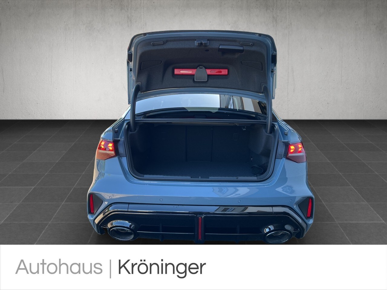 Image about Audi RS 3 Limousine TFSI quattro S tronic