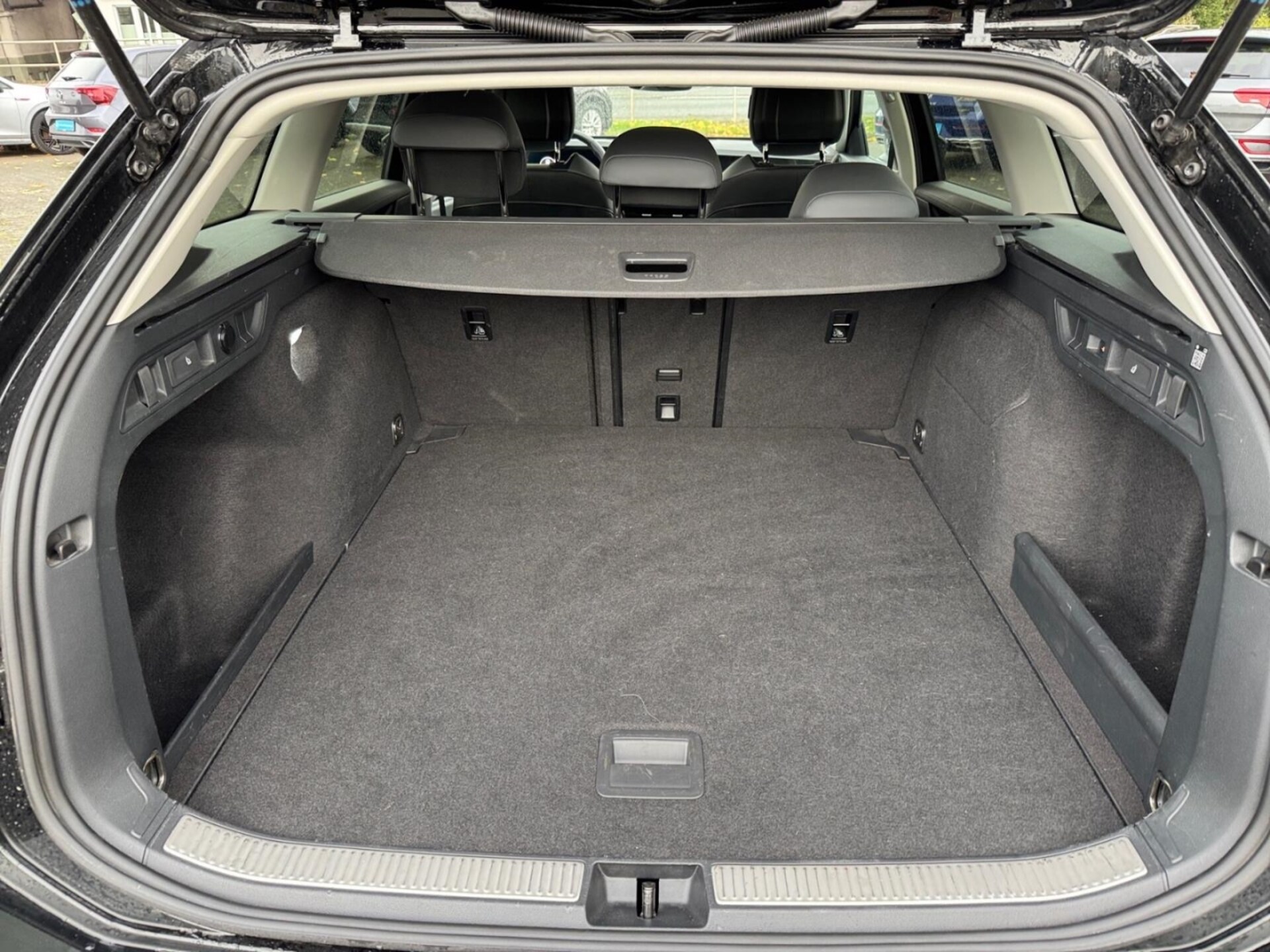 Volkswagen Passat Business