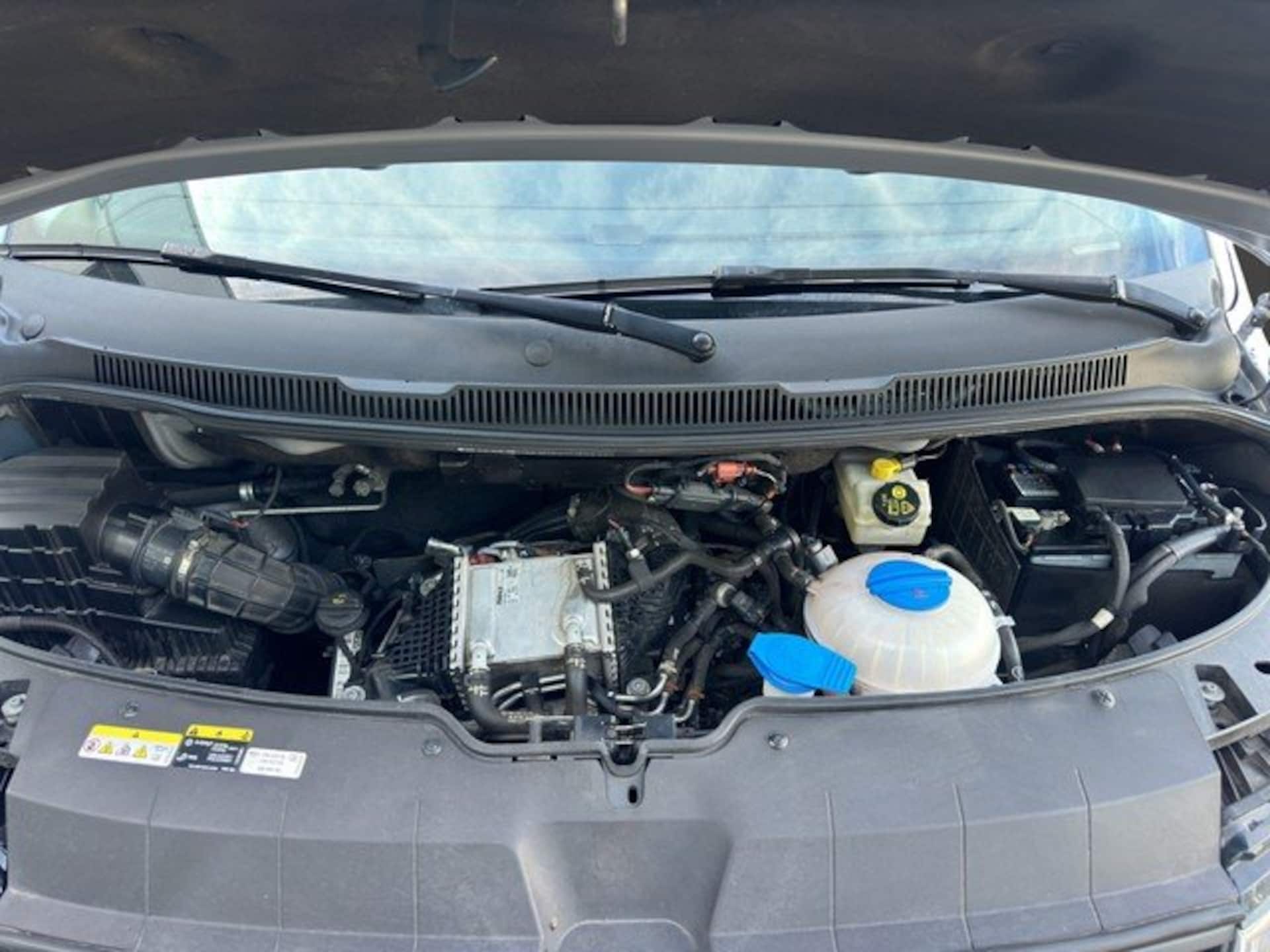 Volkswagen T6.1 Transporter Kasten langer Radstand