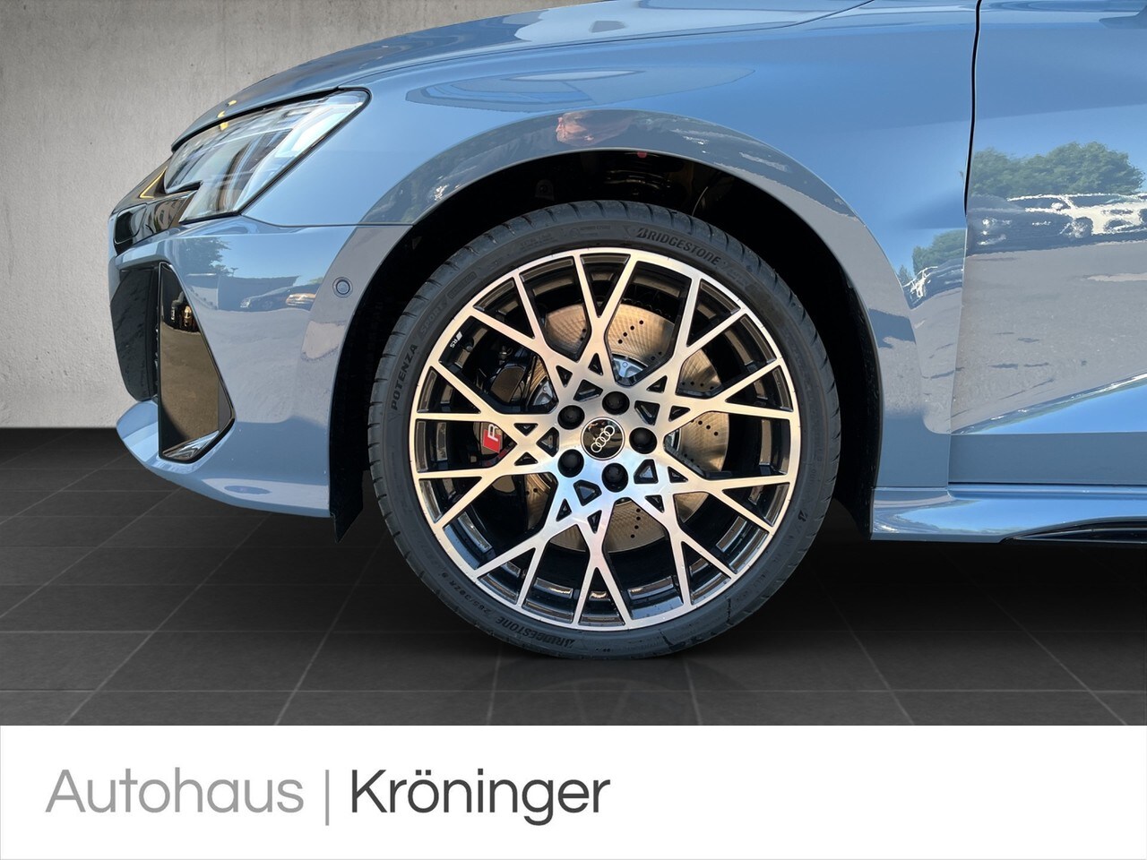 Image about Audi RS 3 Limousine TFSI quattro S tronic