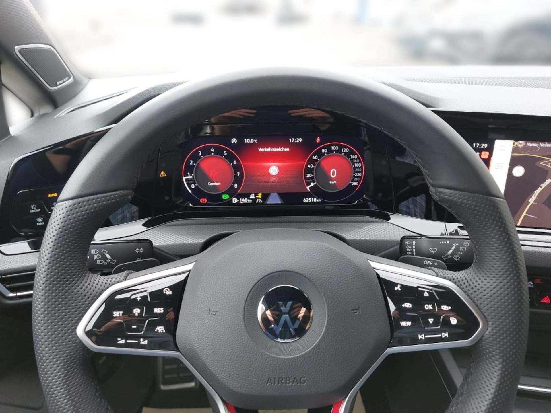 Volkswagen Golf GTI