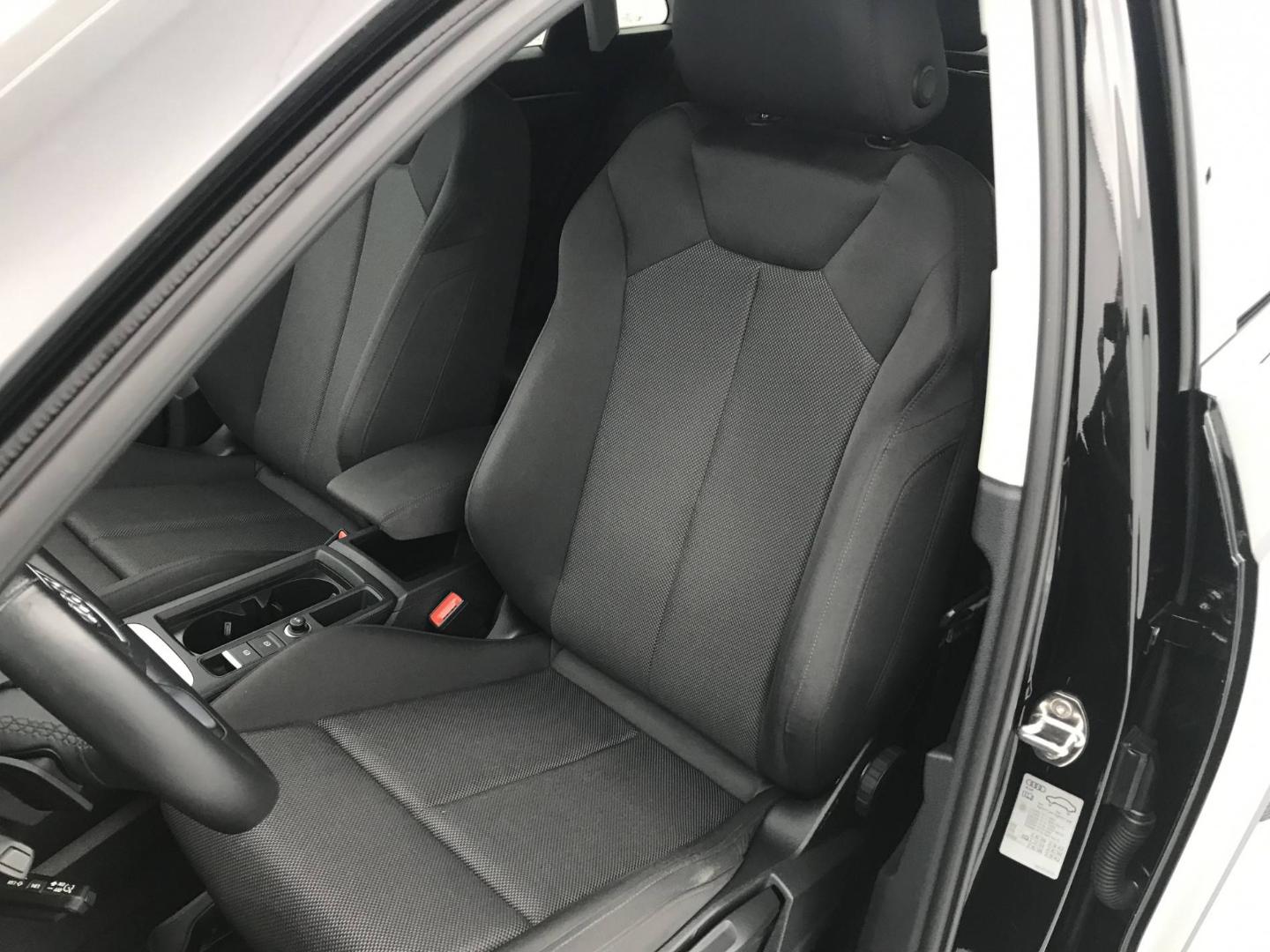 Image about Audi Q3 TFSI e Design 45 TFSI e 180 kW (245 ch) S tronic