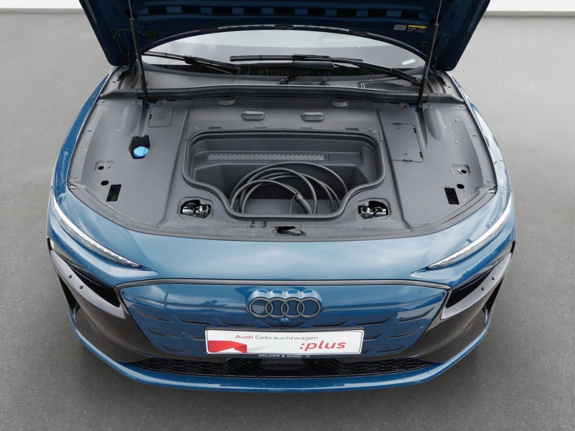 Audi S6 Sportback e-tron edition one