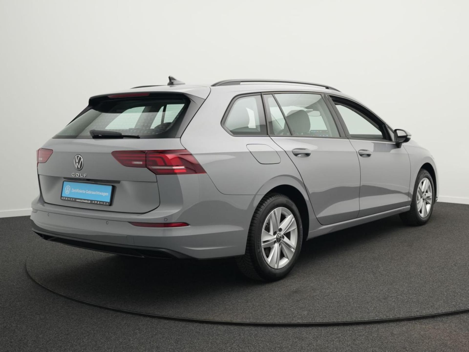 Volkswagen Golf Variant Life