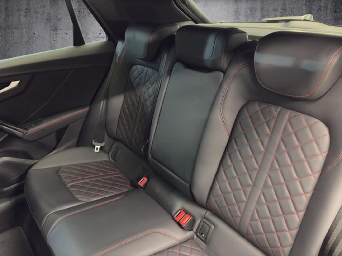 Bild über Audi SQ2 TFSI quattro S tronic - für weitere Informationen kontaktieren Sie den Audi Partner