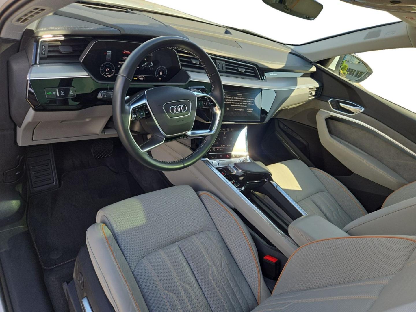 Image about Audi e-tron Sportback advanced 55 quattro