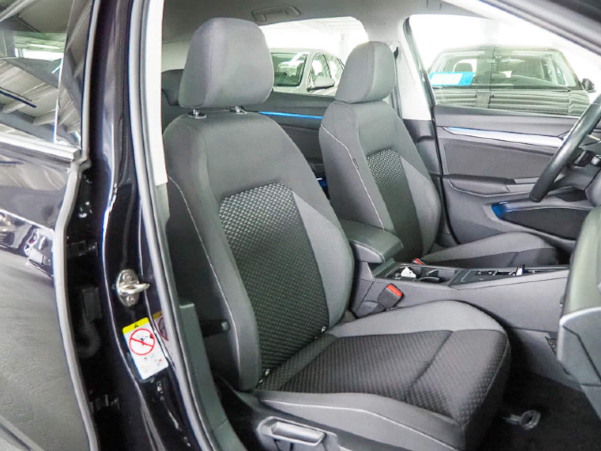 Volkswagen Golf Active