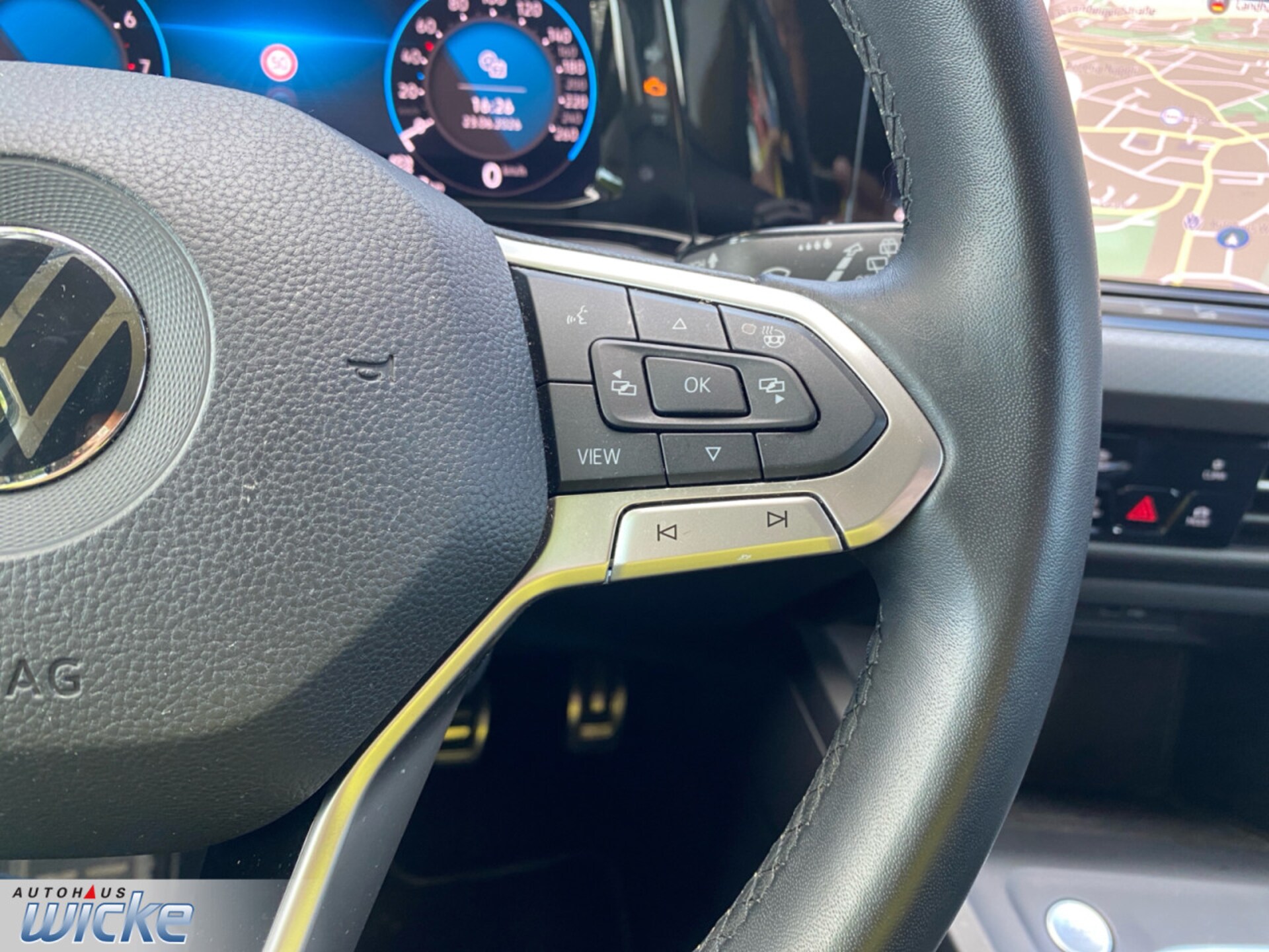 Volkswagen Golf Active