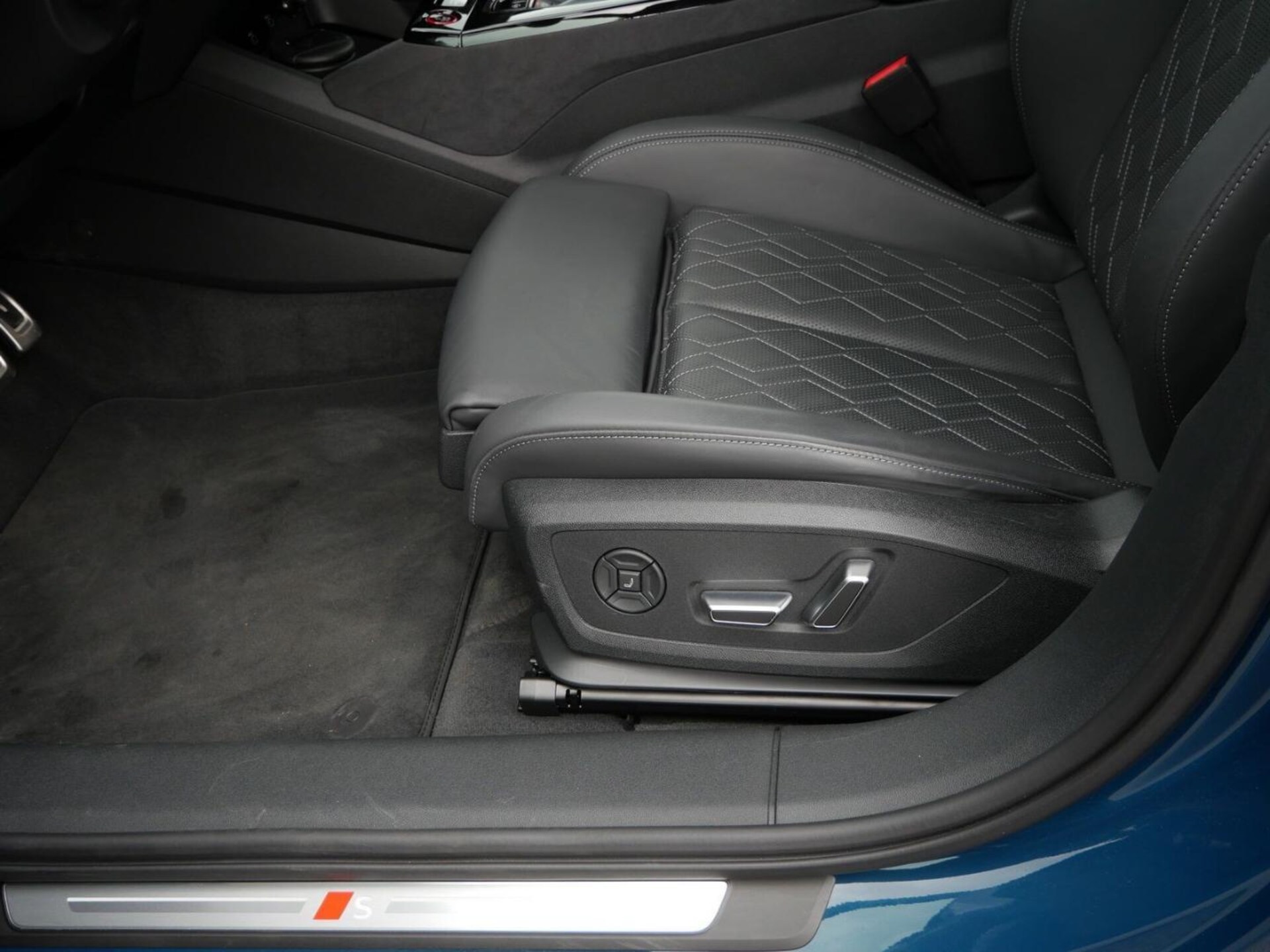 Audi S6 Sportback e-tron edition one